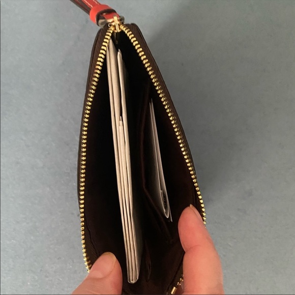 NWT Coach Wristlet In Signature Canvas and Smooth Leather with Hedgehog print - Picture 5 of 8